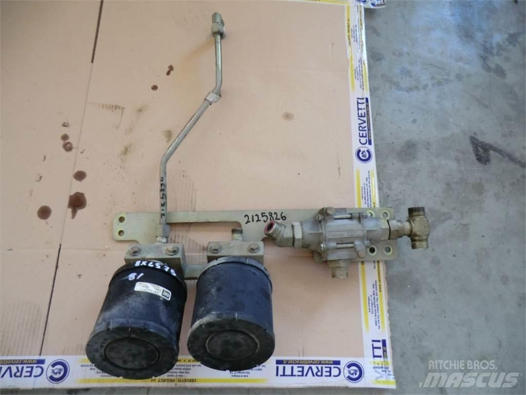 CAT 735 Muut koneet