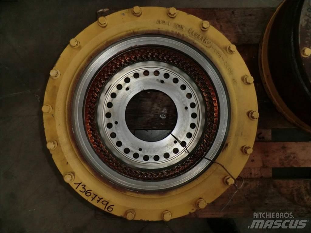 CAT 735 Muut koneet