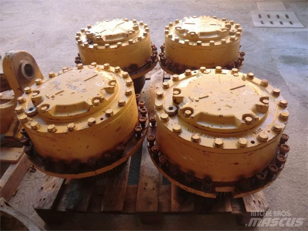 CAT 735 Muut koneet
