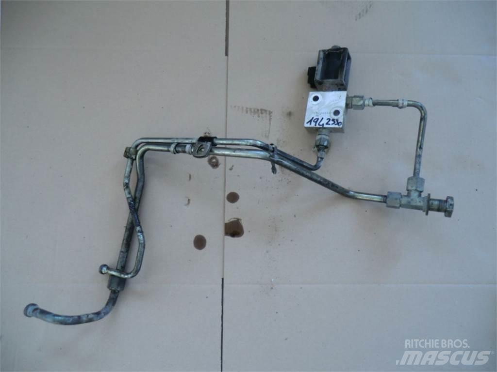 CAT 735 Muut koneet