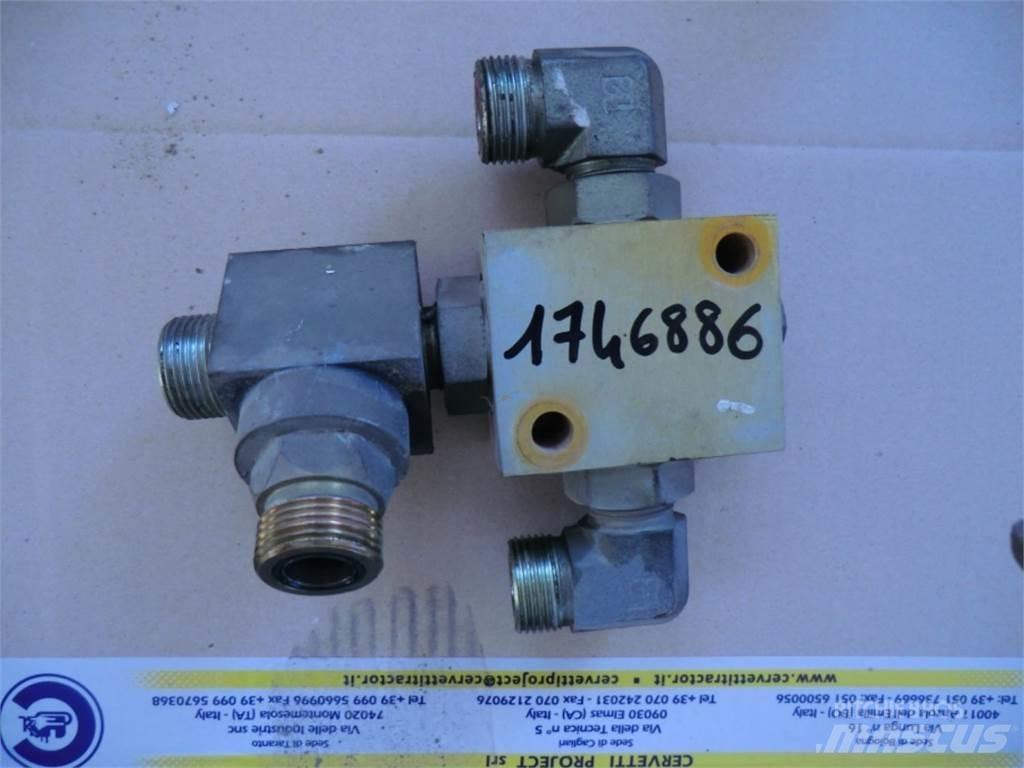 CAT 735 Muut koneet