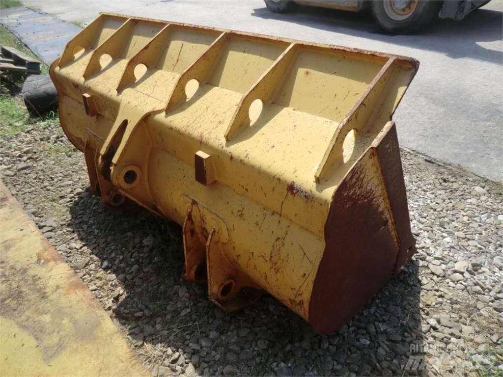CAT 943 Muut koneet