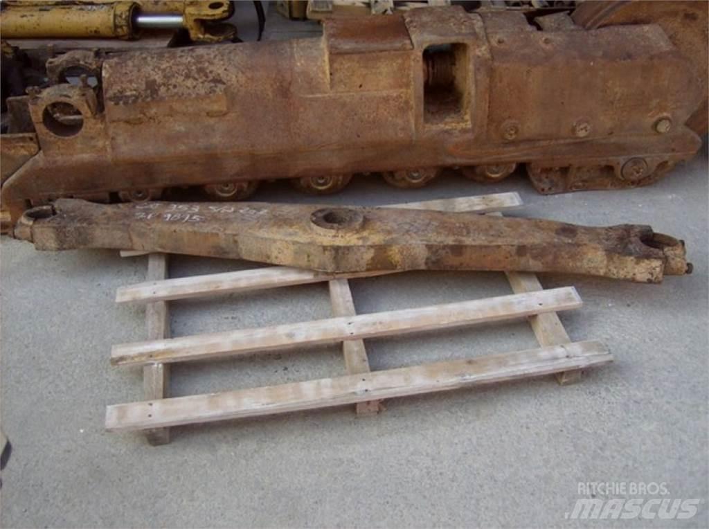 CAT 953 Ketjut, telat ja alustat