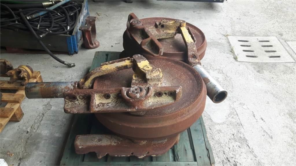 CAT 953C Ketjut, telat ja alustat