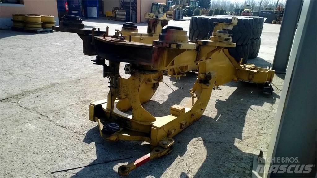 CAT 962H Alusta ja jousitus