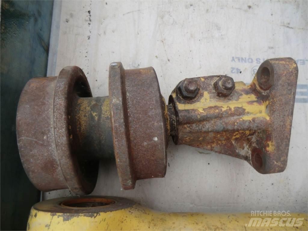 CAT 963D Ketjut, telat ja alustat