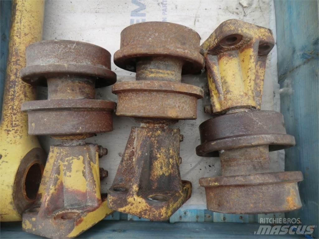 CAT 963D Ketjut, telat ja alustat