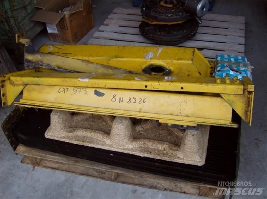 CAT 973 Muut koneet