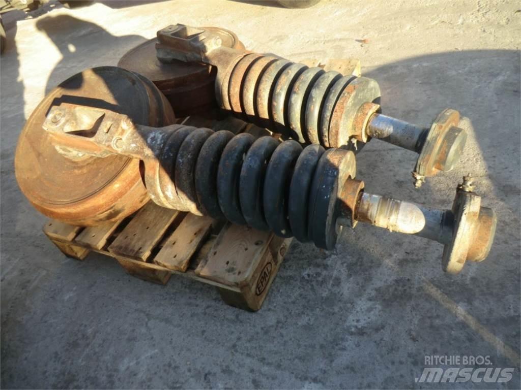CAT 988F Alusta ja jousitus