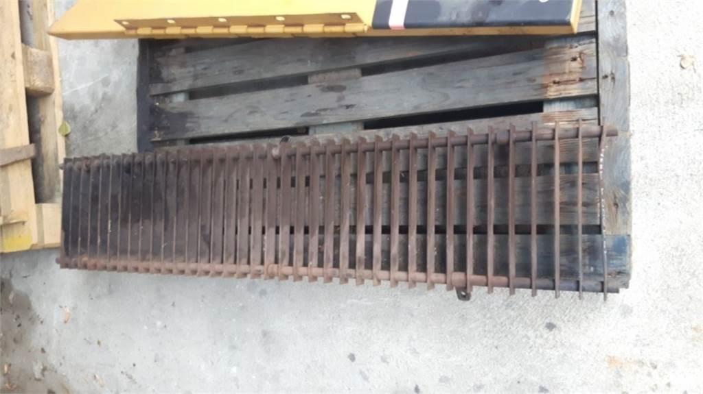 CAT 988H Alusta ja jousitus