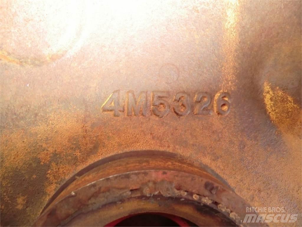 CAT D333 Moottorit