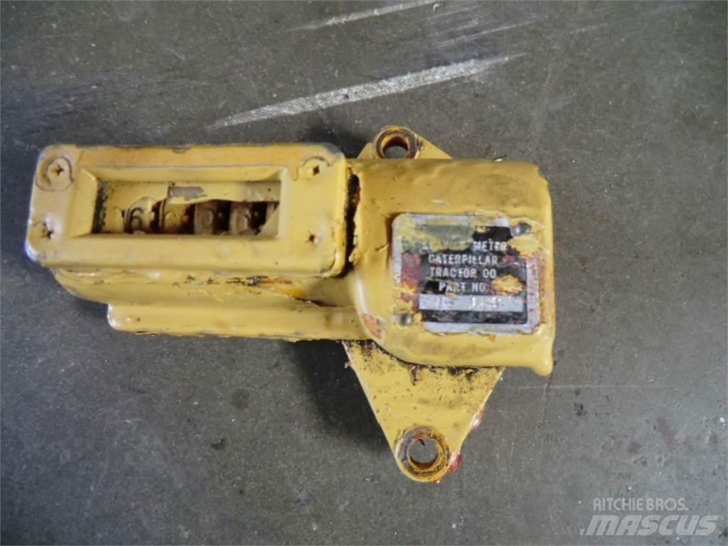CAT D333 Moottorit
