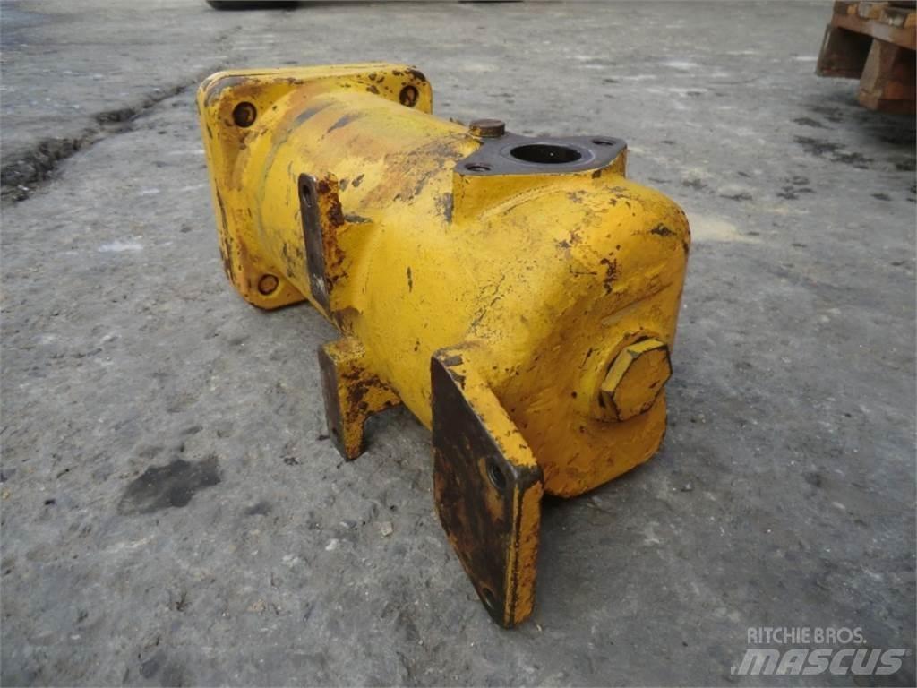 CAT D333 Moottorit