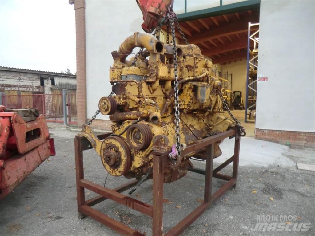 CAT D353 Moottorit