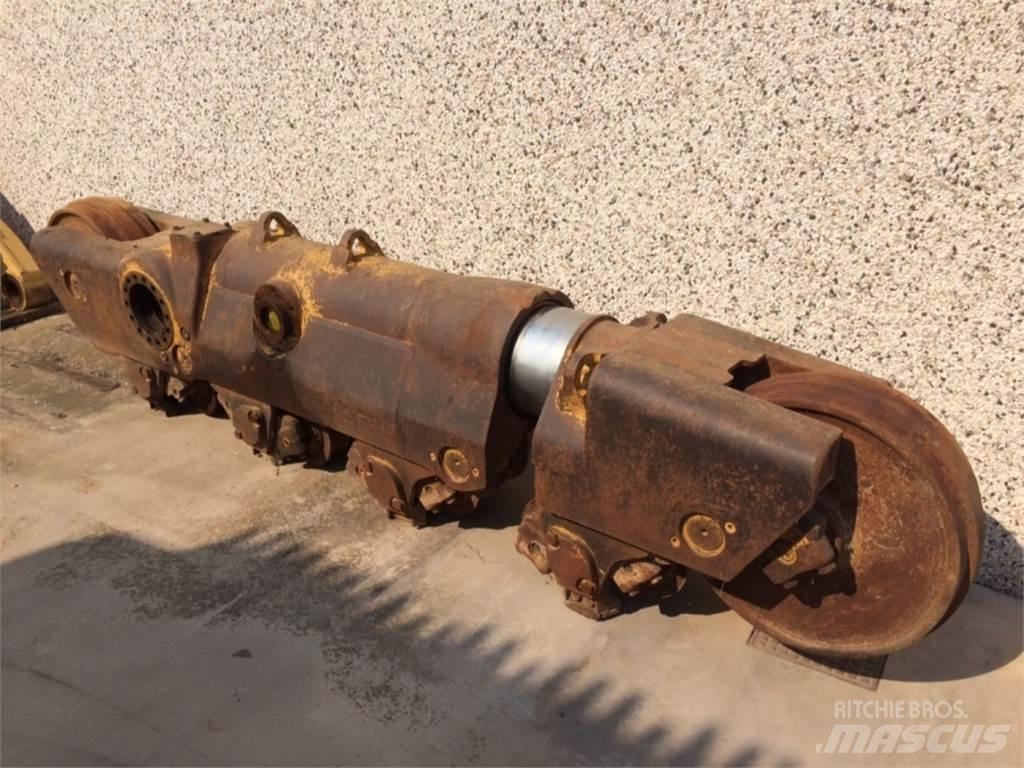CAT  D8L Ketjut, telat ja alustat