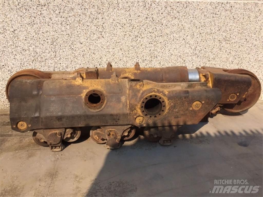 CAT  D8L Ketjut, telat ja alustat