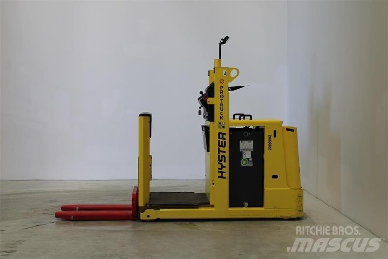 Hyster K1.0L Matalakeräilytrukit