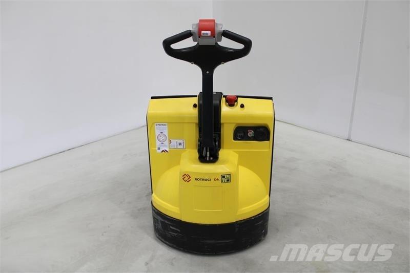 Hyster P1.6 Lavansiirtotrukit