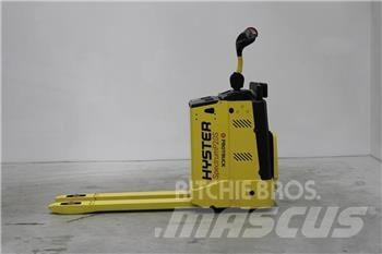 Hyster P2.0S Lavansiirtotrukit ajotasolla