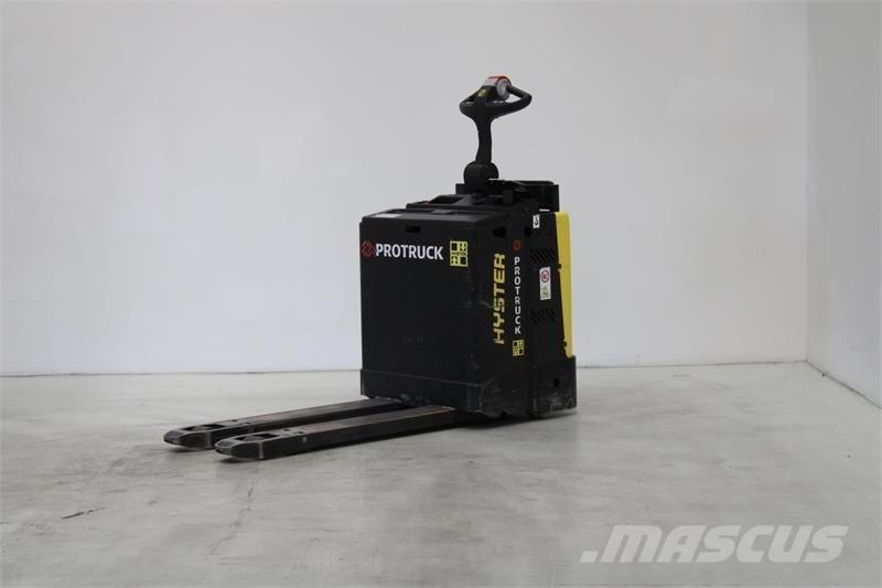 Hyster P2.0S Lavansiirtotrukit ajotasolla