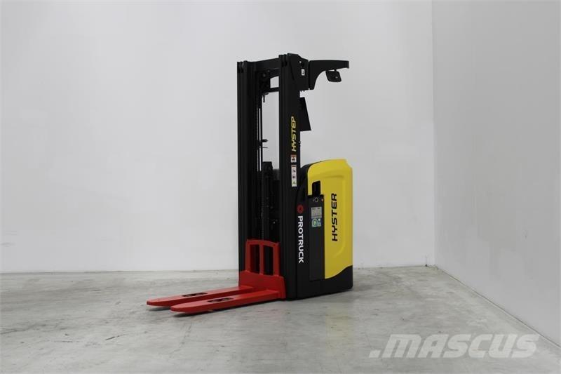 Hyster RS1.6 Ajettavat pinoamisvaunut