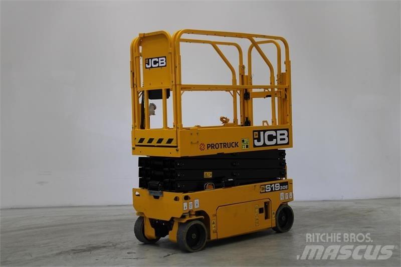 JCB S1930E Saksilavat