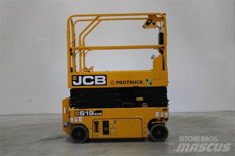 JCB S1930E Saksilavat