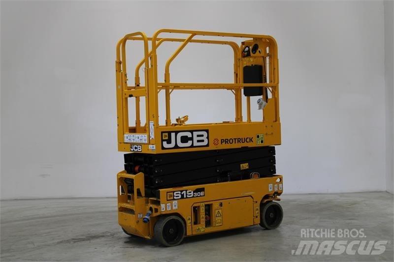 JCB S1930E Saksilavat