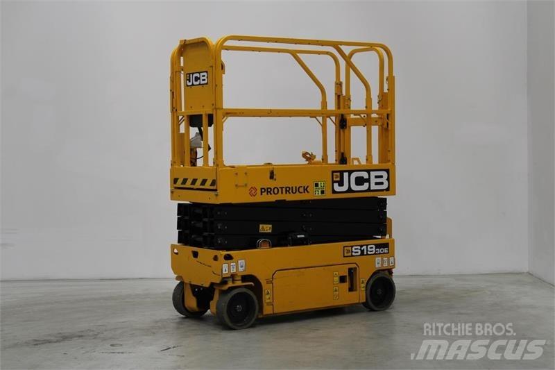 JCB S1930E Saksilavat