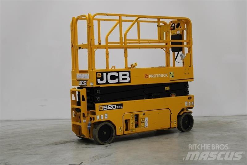 JCB S2032E Saksilavat