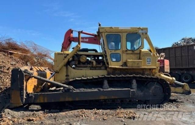 CAT D8 Telaketjupuskutraktorit