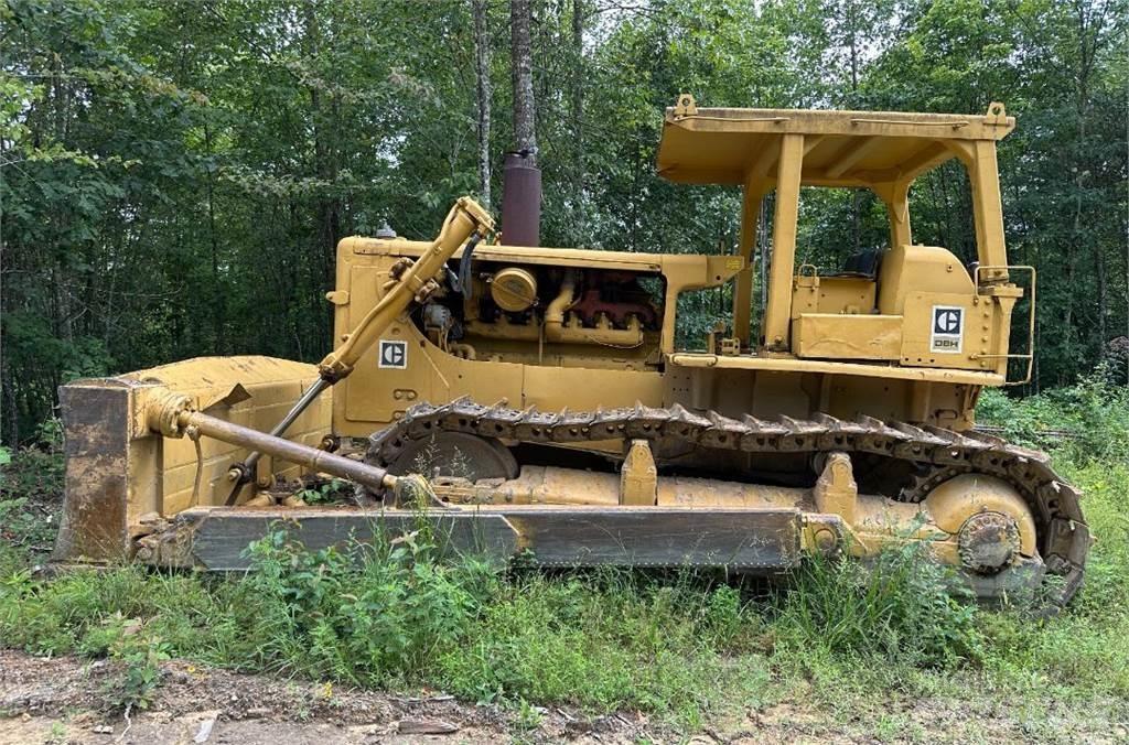CAT D8H Telaketjupuskutraktorit