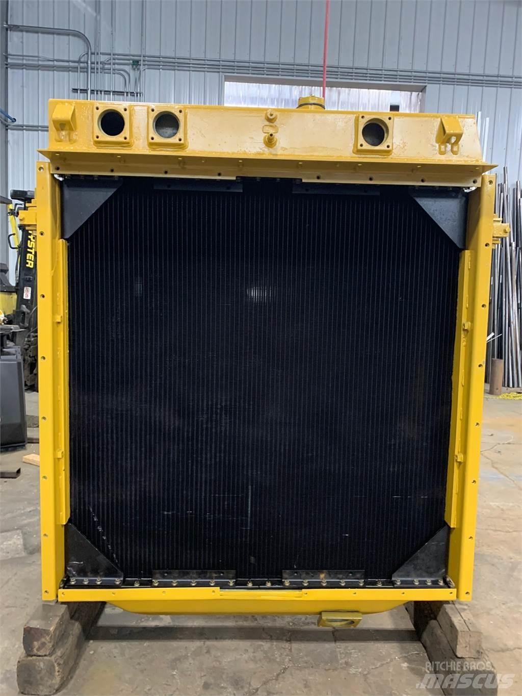 CAT D9L Jäähdyttimet