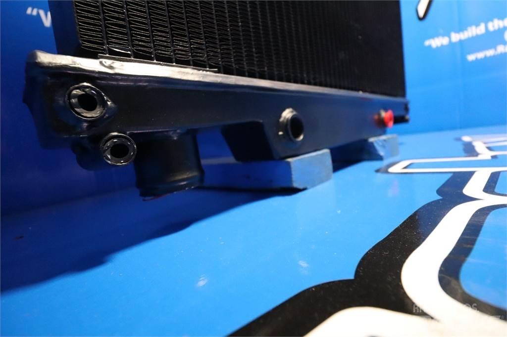Ford F700 Jäähdyttimet