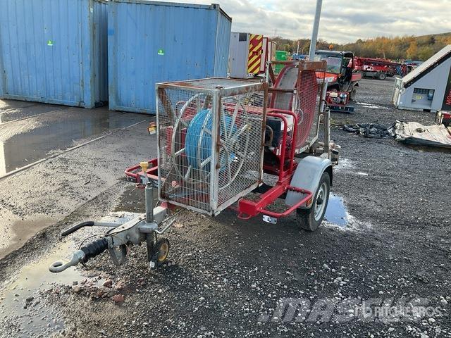  Winch Vinssit, nostolaitteet ja materiaalinostimet