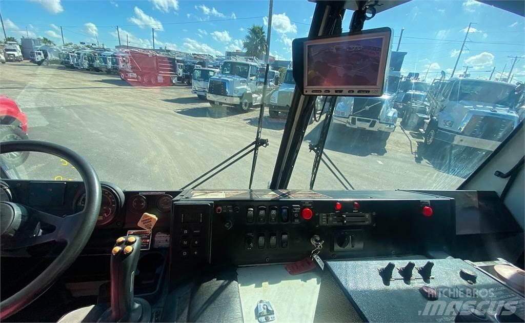Mack LEU600 Jäteautot
