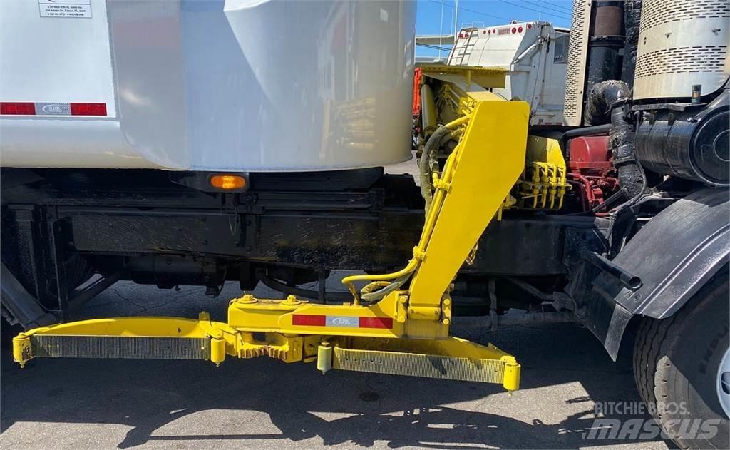 Mack LEU613 Jäteautot