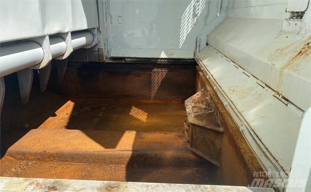 Mack LEU613 Jäteautot
