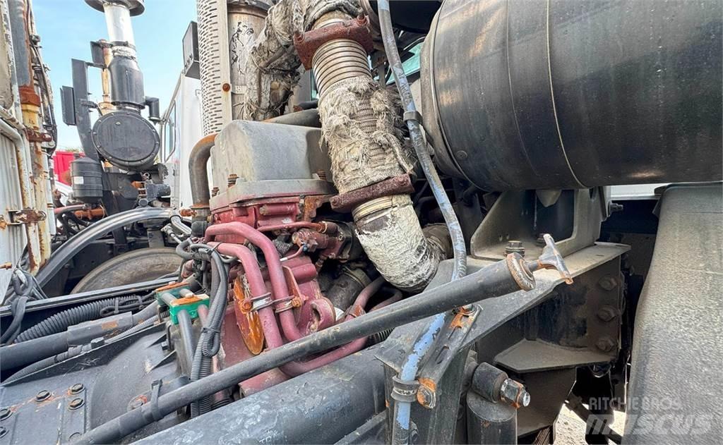 Mack LEU613 Jäteautot