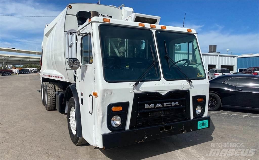 Mack LEU613 Jäteautot