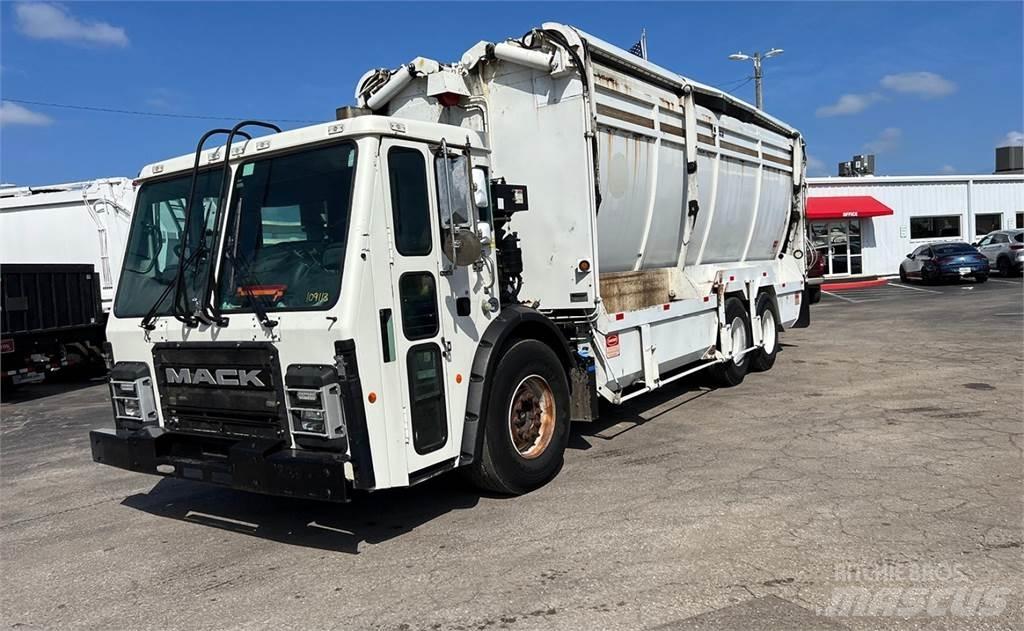 Mack LR613 Jäteautot