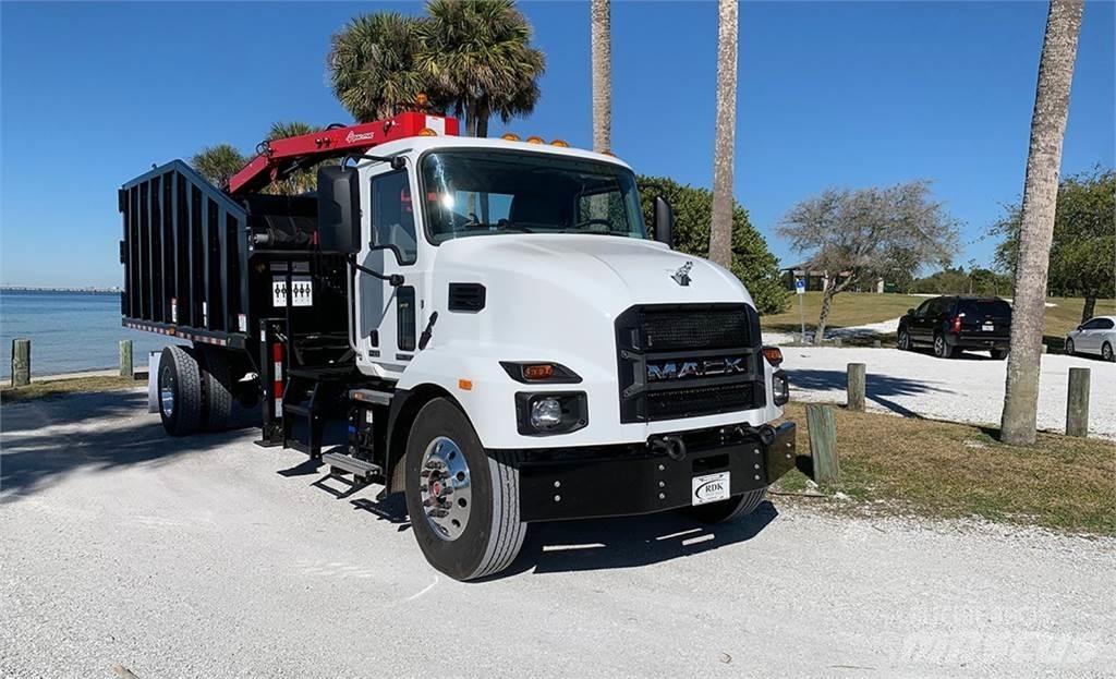 Mack MD6 Kourat