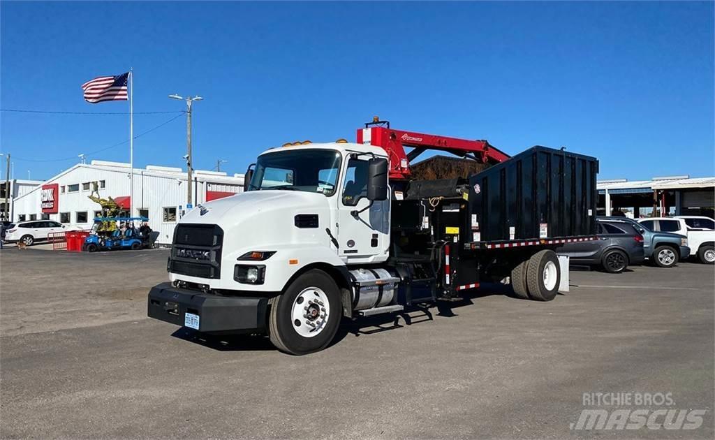 Mack MD7 Kourat