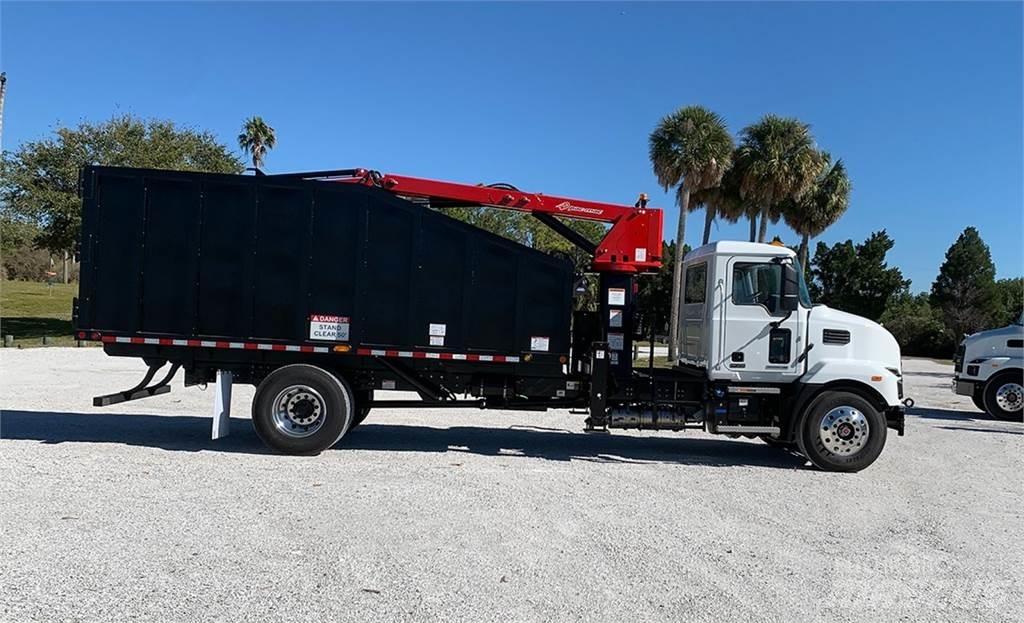 Mack MD7 Kourat