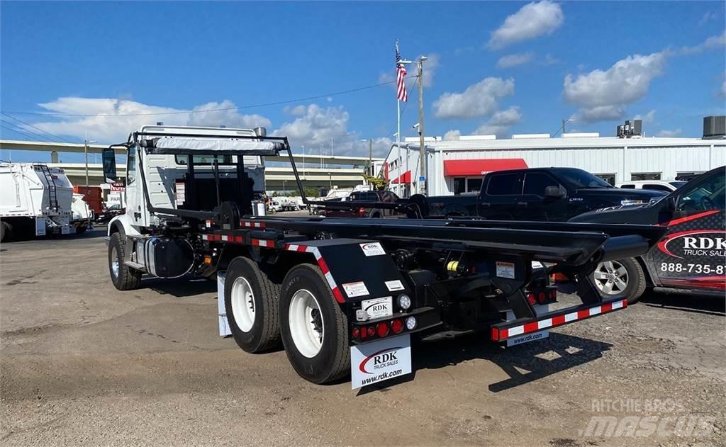 Volvo VHD Vaihtolava-autot
