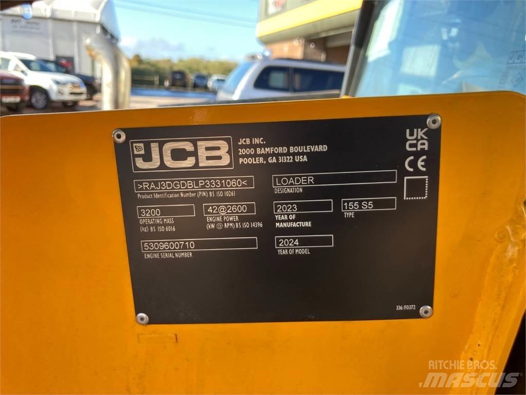 JCB 155 Maatalouskurottajat