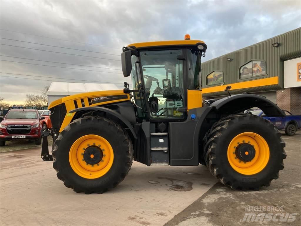 JCB 4220 Traktorit