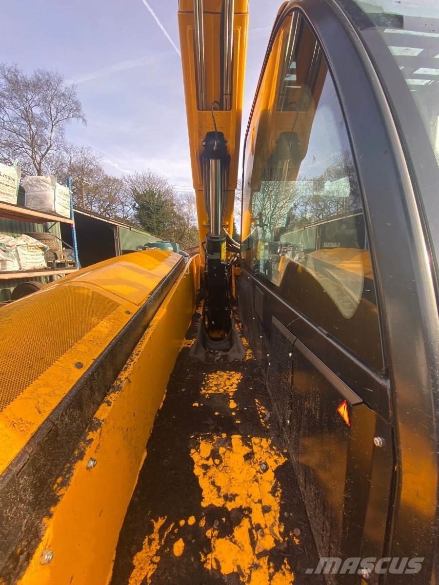 JCB 542-70 Maatalouskurottajat