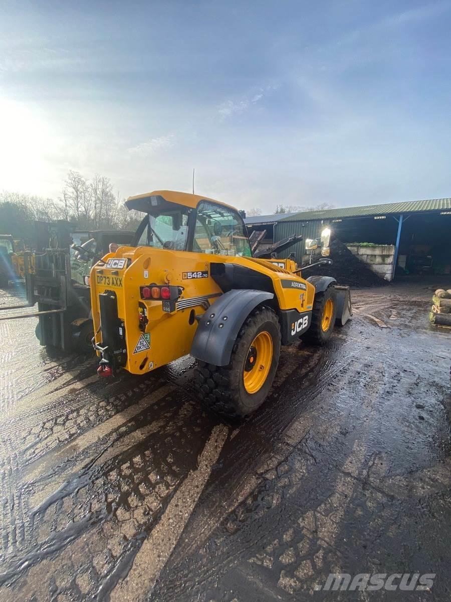 JCB 542-70 Maatalouskurottajat
