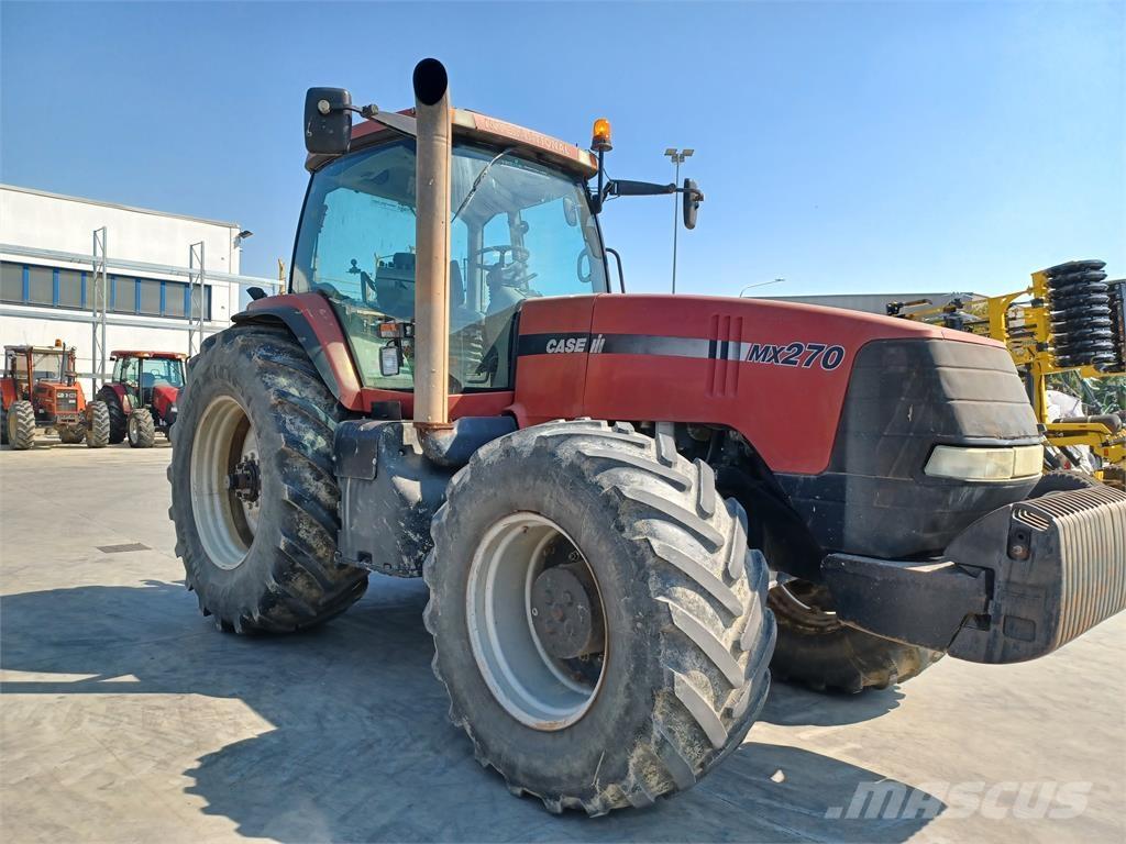CASE MX 270 Traktorit